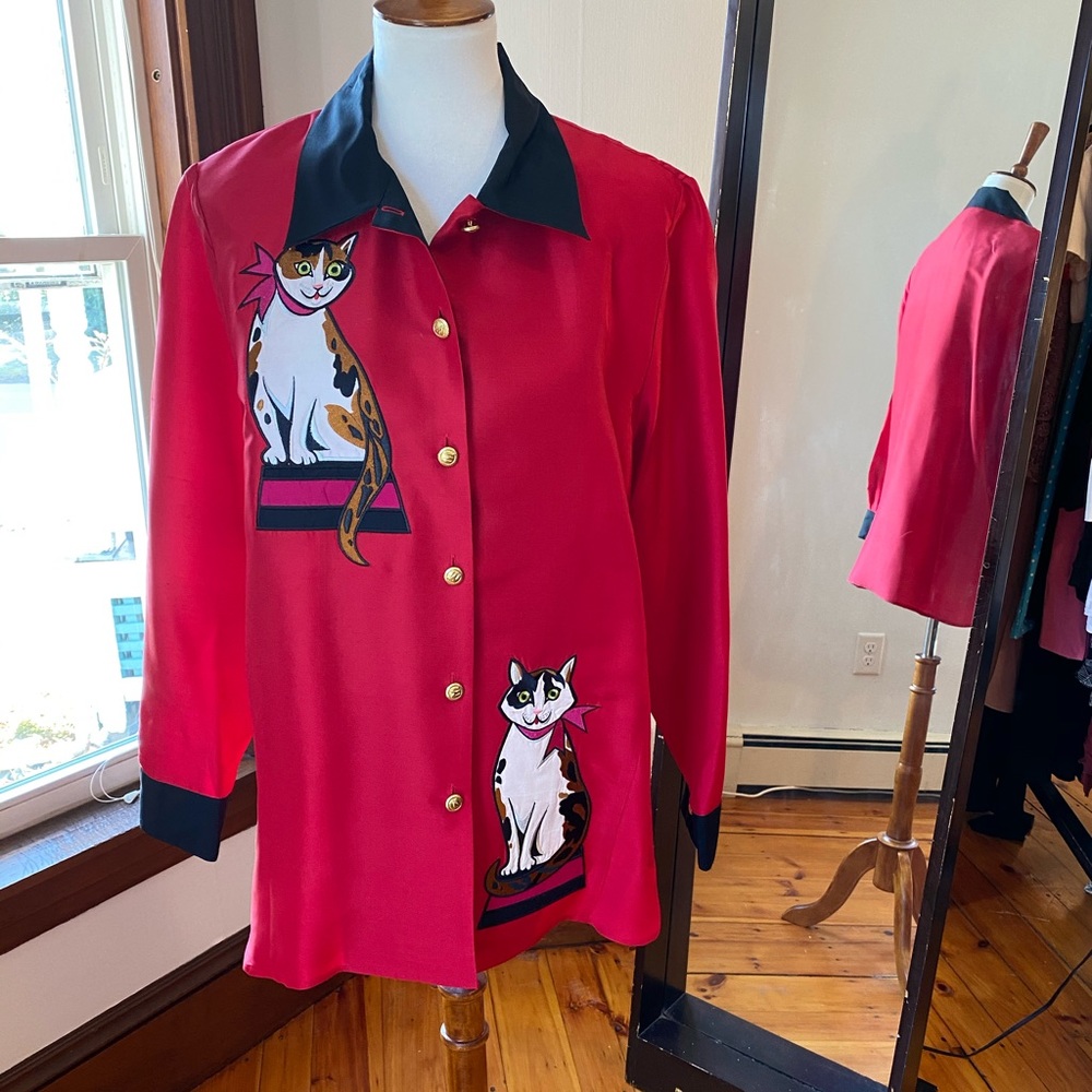 Bob Makie Wearable Art Cat Blouse Red size large